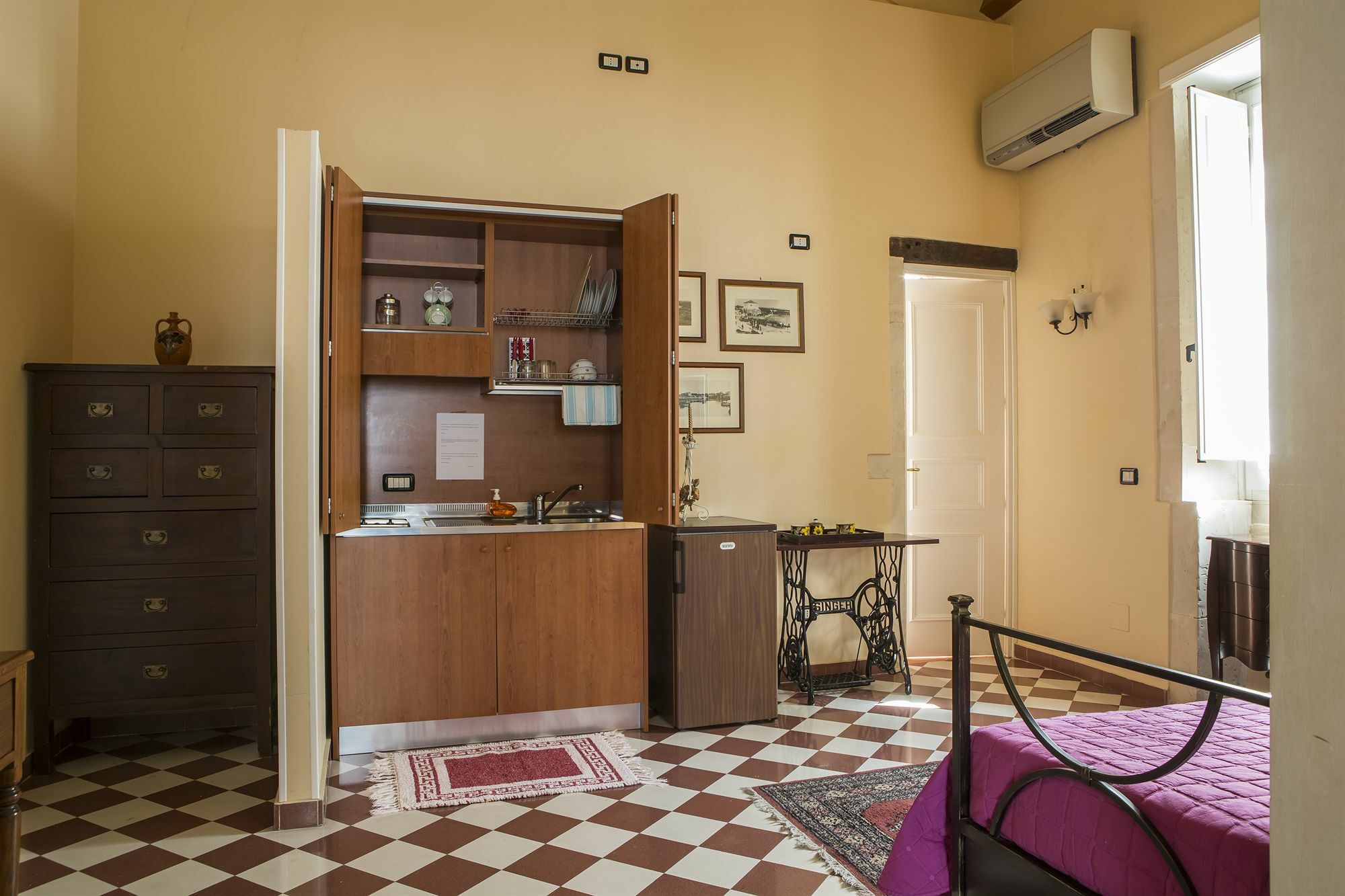 Lakkios Charming Suites And Rooms Syrakusa Exteriör bild